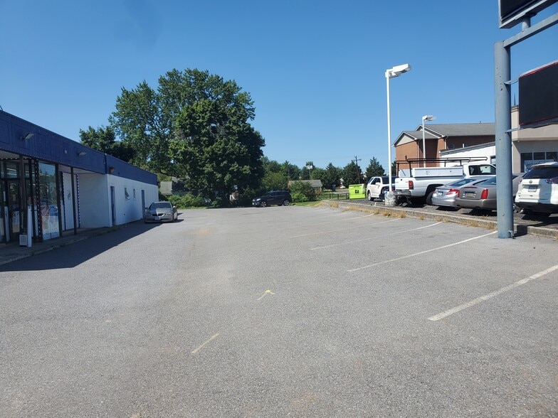4824 Williamson Rd, Roanoke, VA for lease - Building Photo - Image 2 of 8