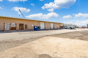 2412-2438 Minnis Dr, Haltom City TX - Warehouse