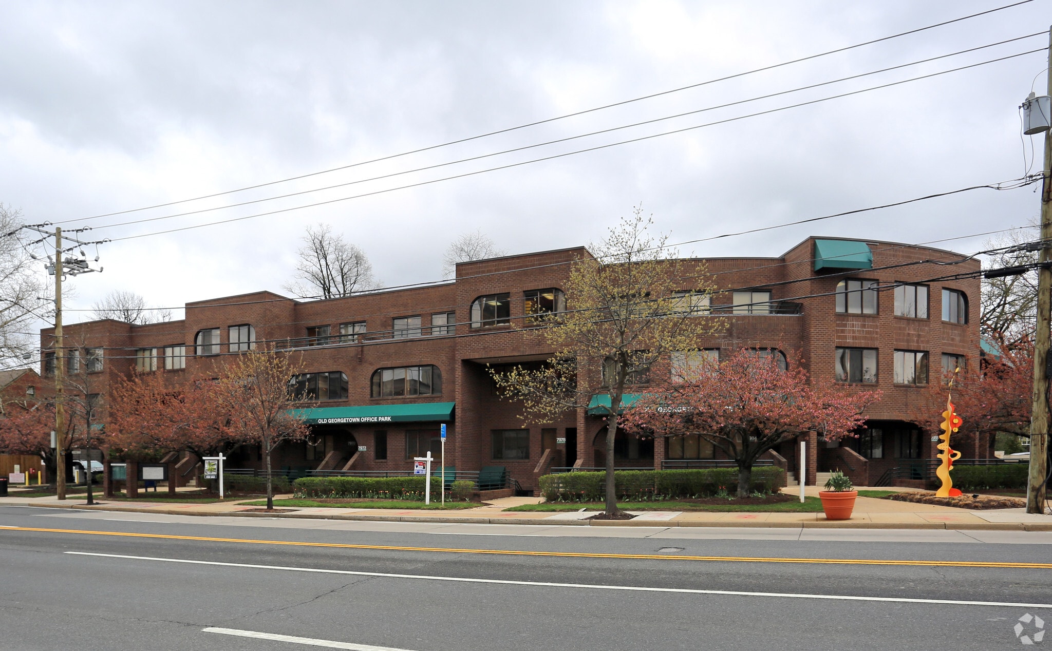 7960-7990 Old Georgetown Rd, Bethesda, MD for sale Primary Photo- Image 1 of 116