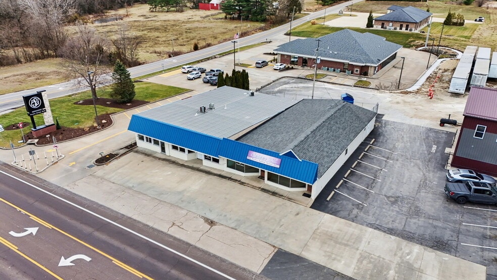 9420-9424 MO-100, New Haven, MO for sale - Building Photo - Image 2 of 27