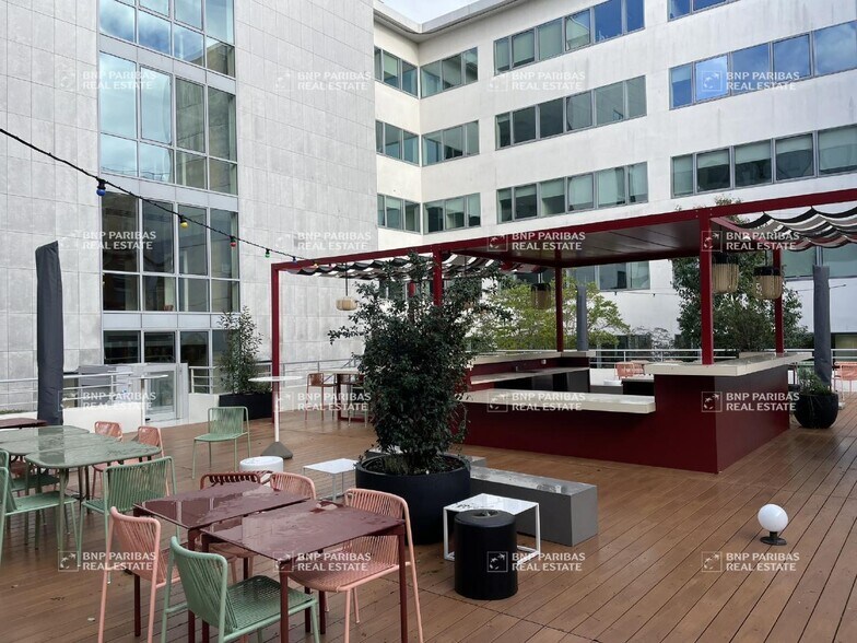 27 Rue Victor Hugo, Ivry-sur-Seine à louer - Photo du bâtiment - Image 2 de 16