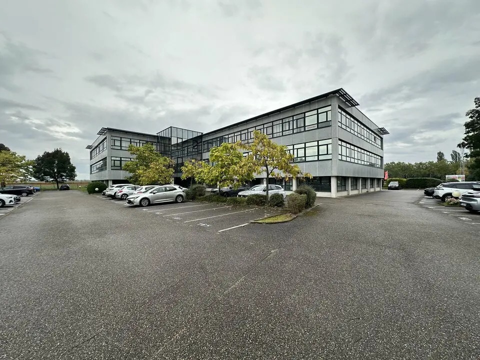 Office in Entzheim for lease Building Photo- Image 1 of 8