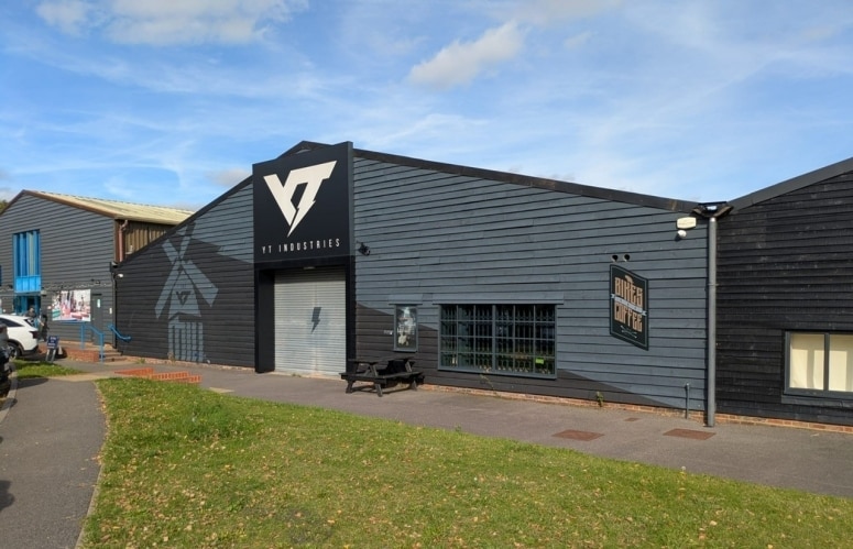 Old Portsmouth Rd, Guildford for lease - Building Photo - Image 2 of 4