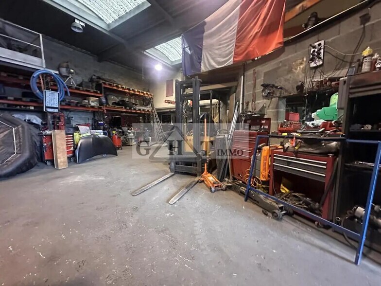 Industrial in Alfortville for sale - Interior Photo - Image 2 of 10
