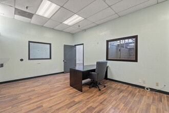 4201 Congress Ave S, Austin, TX for lease Building Photo- Image 1 of 10