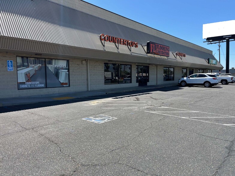 2448-2452 N Clovis Ave, Fresno, CA for sale - Building Photo - Image 1 of 7