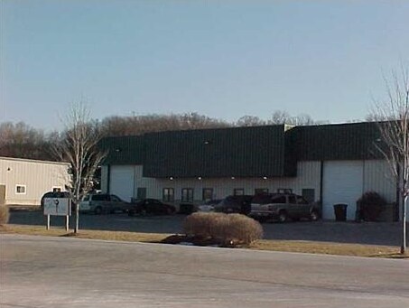 Plus de détails pour 1801-1803 Holian Dr, Spring Grove, IL - Local d'activités à louer