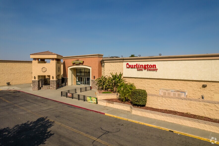 1268 E Gibson Rd, Woodland, CA for sale - Primary Photo - Image 1 of 5