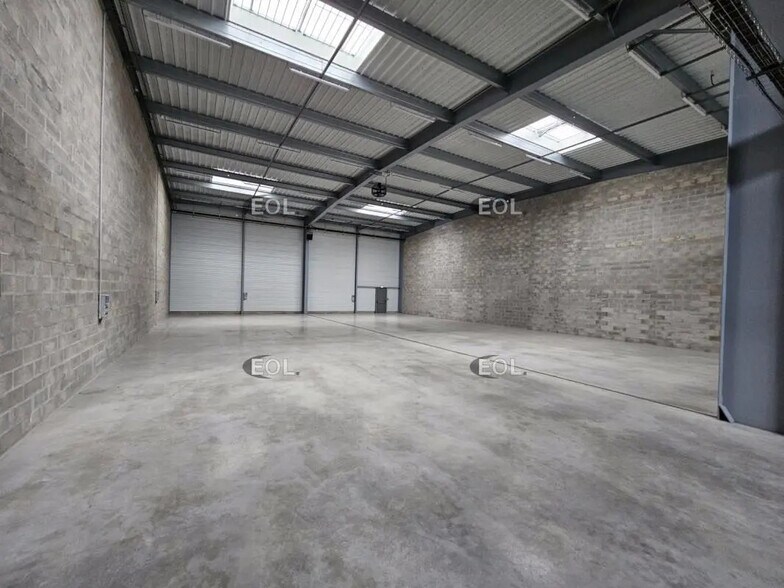 Flex dans Créteil à louer - Photo du bâtiment - Image 3 de 6