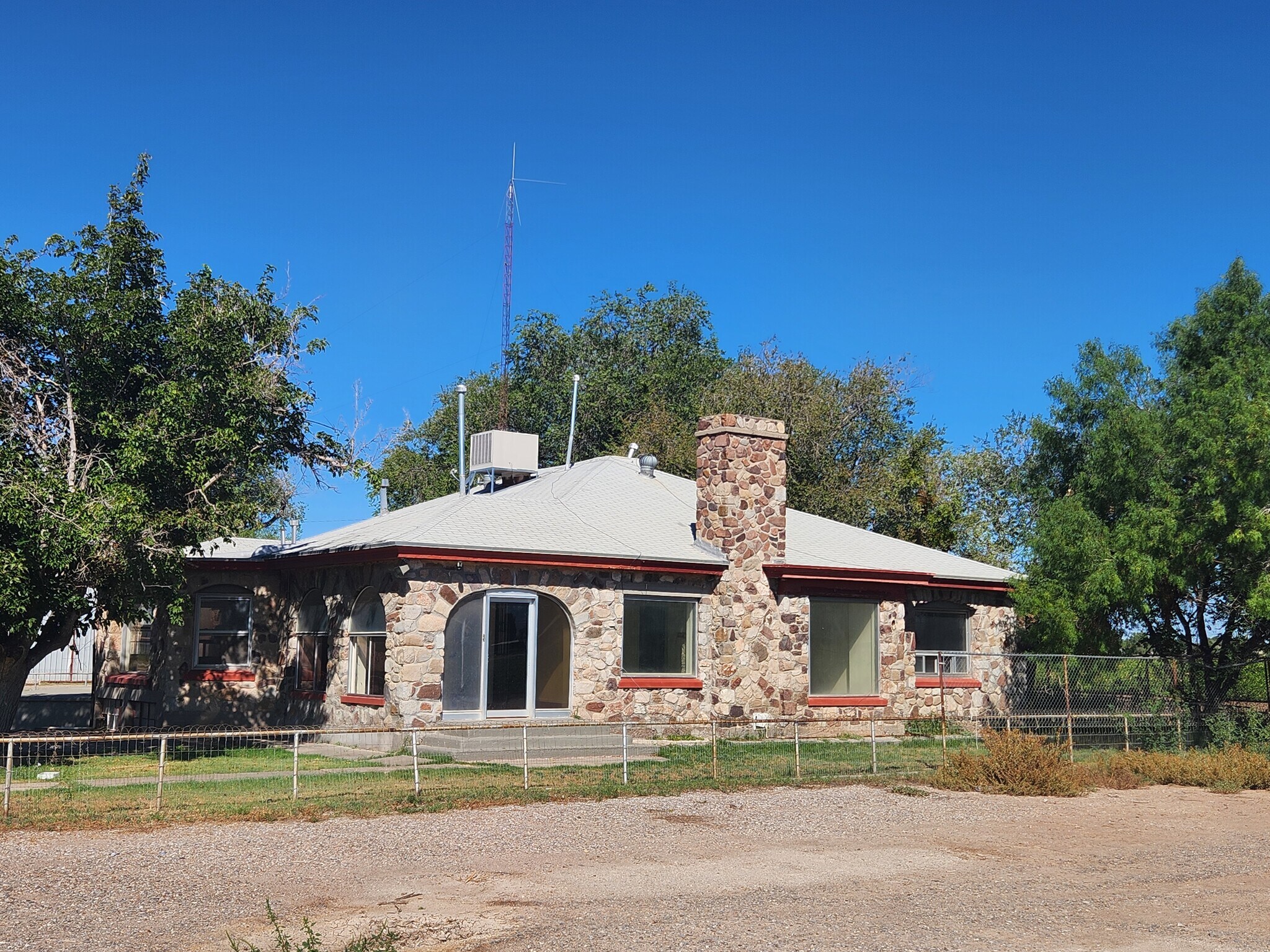 6643 Westside Dr, El Paso, TX for lease Primary Photo- Image 1 of 3