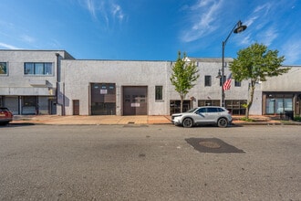 1050 Elizabeth Ave, Elizabeth, NJ for lease Interior Photo- Image 2 of 13