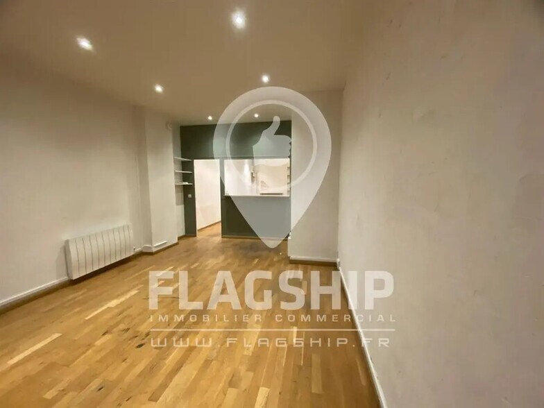 Retail in Paris for sale - Interior Photo - Image 3 of 6