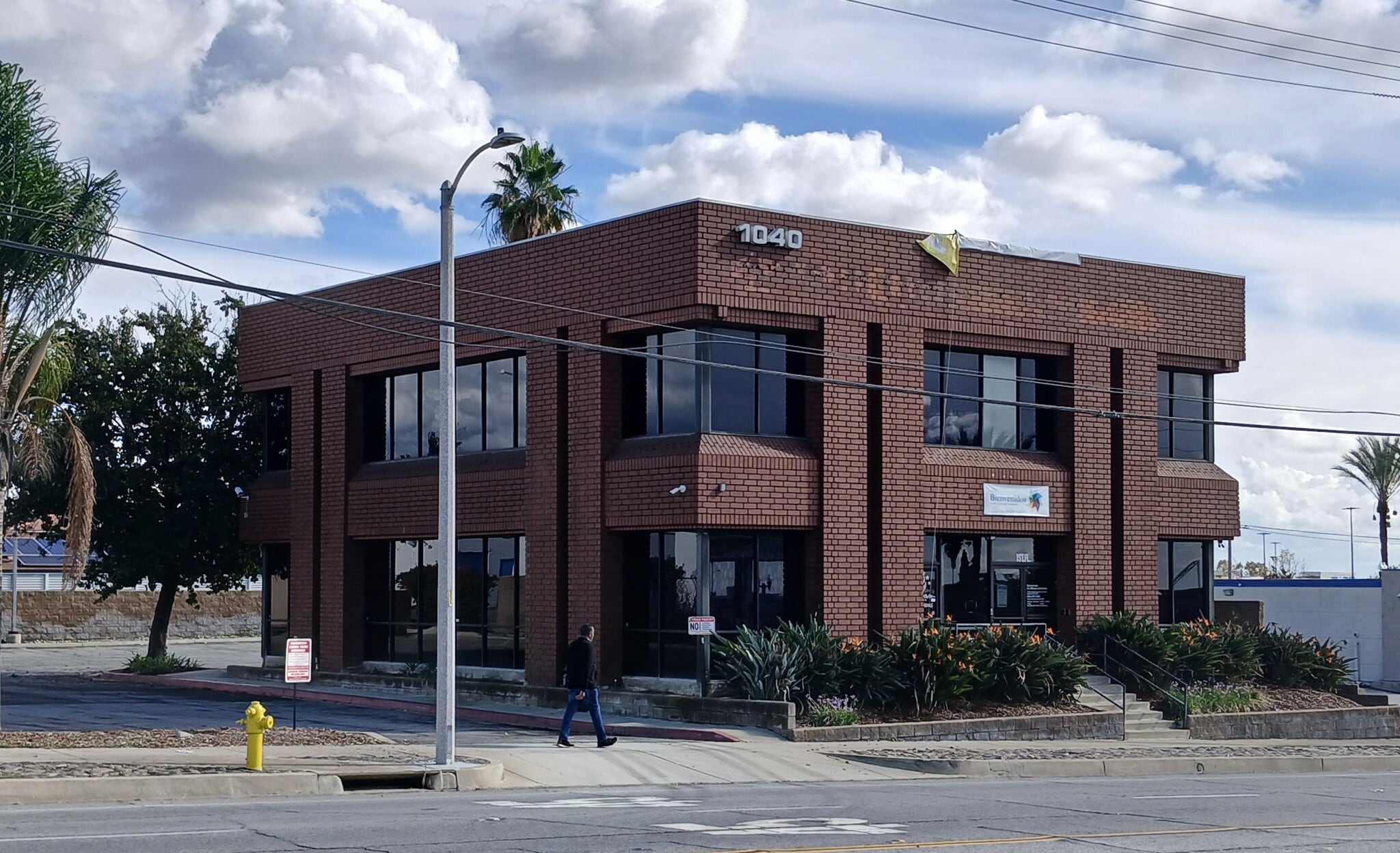 1040 N Benson Ave, Upland, CA for lease Building Photo- Image 1 of 8