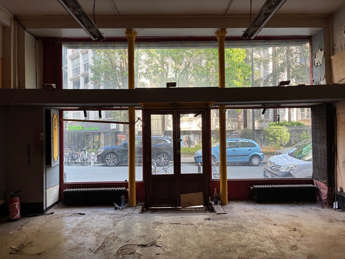 33 Rue Vitruve, Paris, PAR 75020 -  -  - Interior Photo - Image 2 of 10