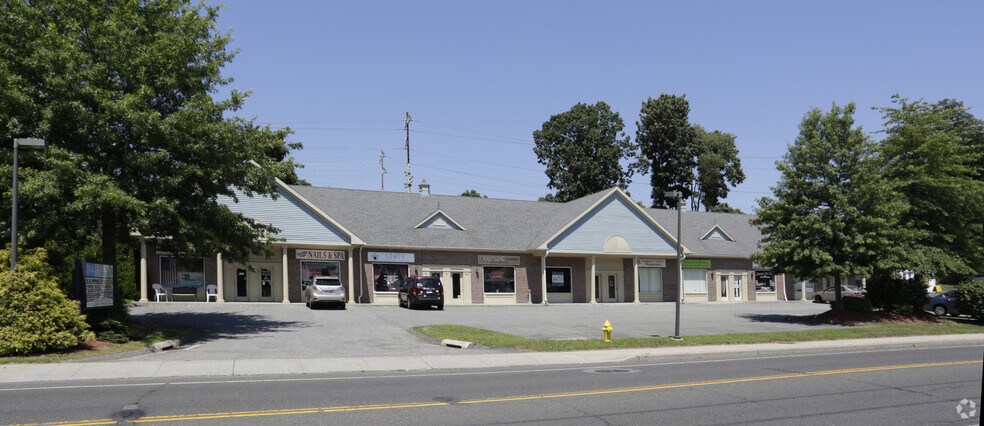 394 New Haven Ave, Milford, CT à louer - Photo du bâtiment - Image 1 de 4