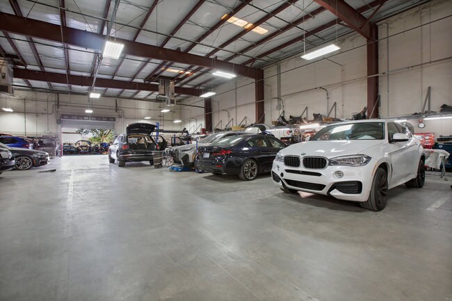 4429 N John Young Pkwy, Orlando, FL à vendre - Photo du bâtiment - Image 2 de 13