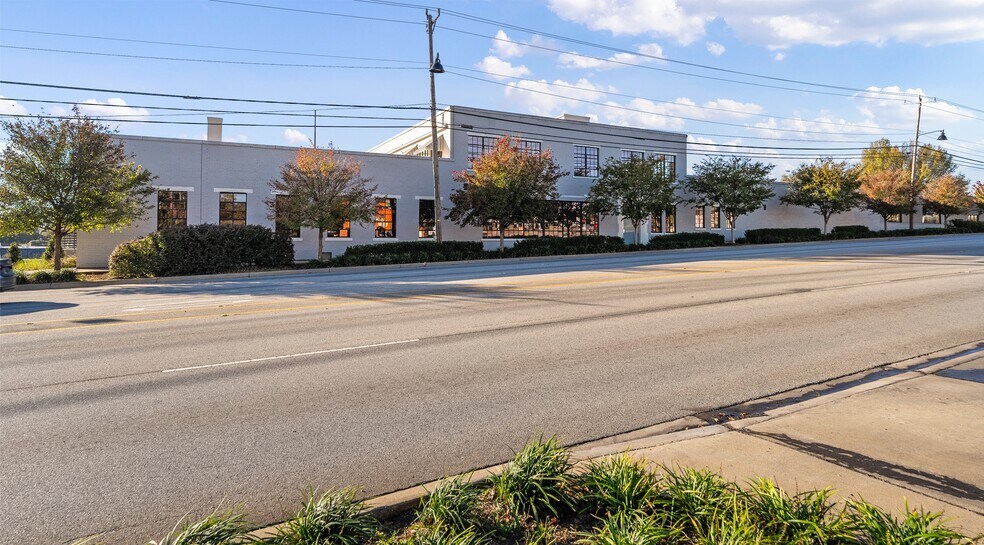 25 Goldsmith St, Greenville, SC à louer - Photo du bâtiment - Image 3 de 5