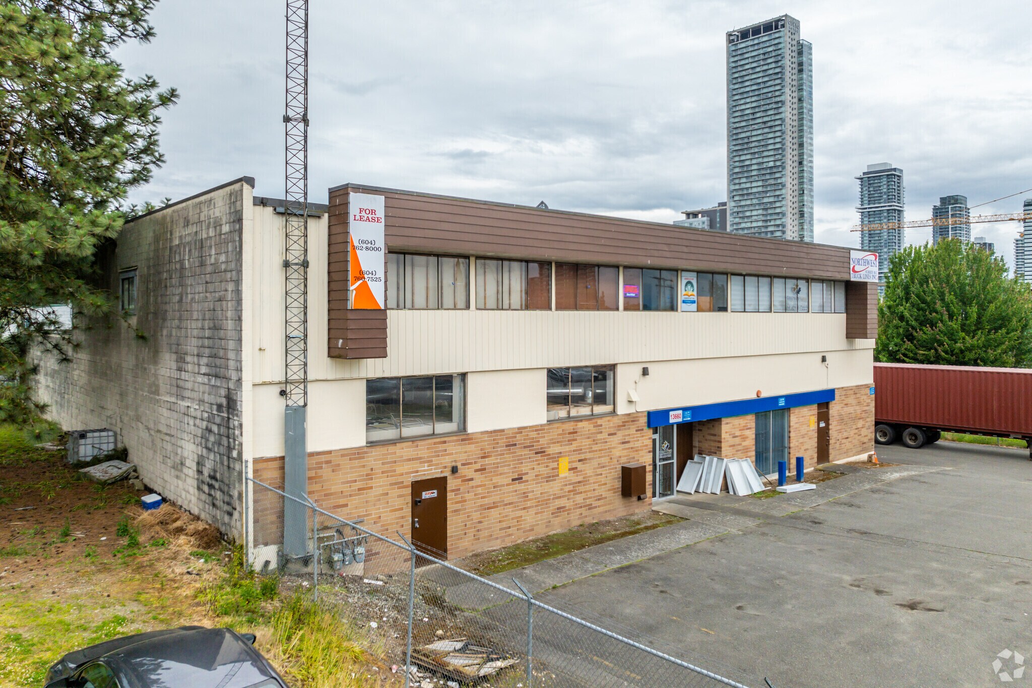 13660-13662 104A Ave, Surrey, BC à vendre Photo principale- Image 1 de 1