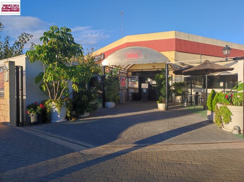 Retail in València for sale - Building Photo - Image 2 of 50