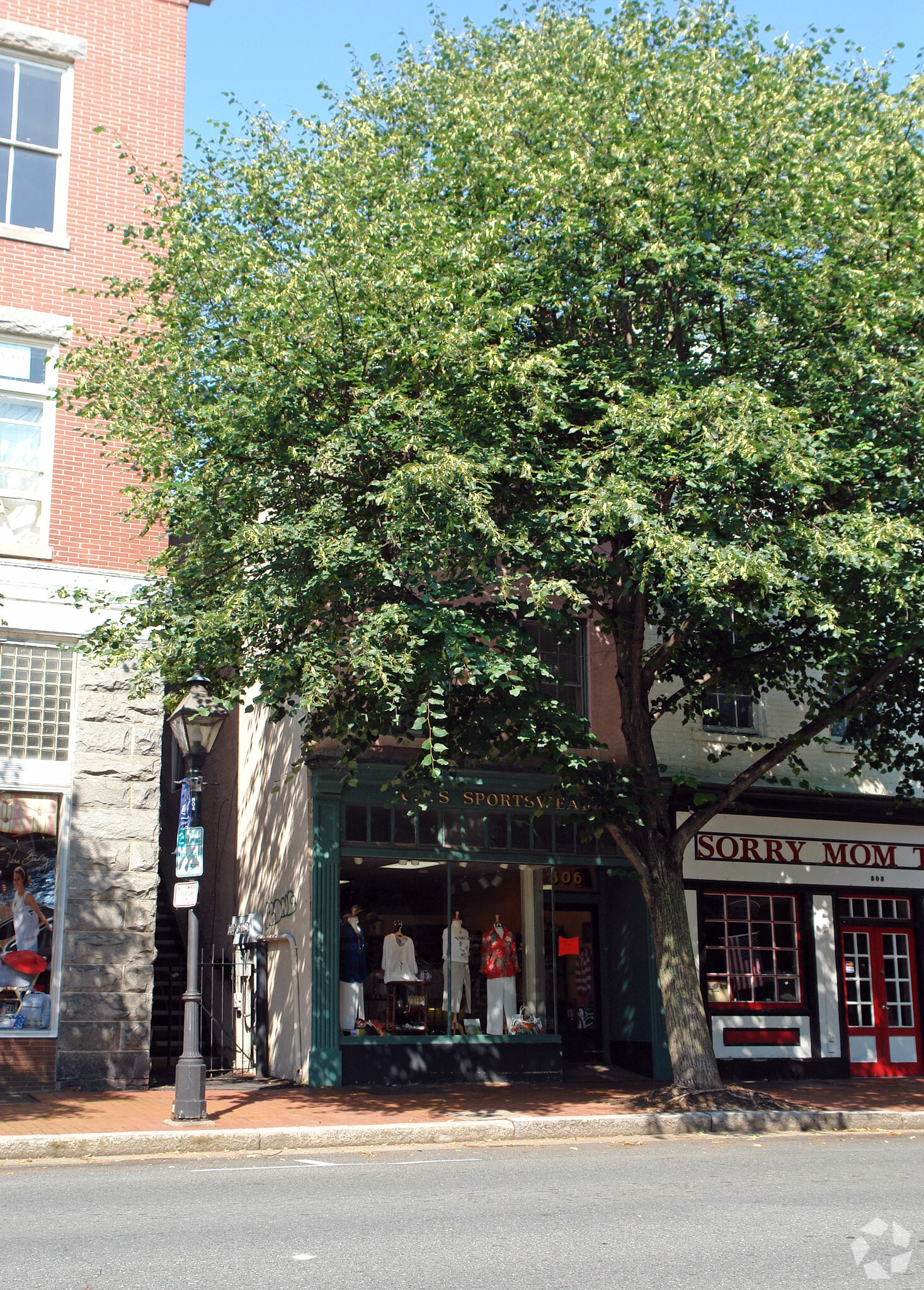 806 Caroline St, Fredericksburg, VA à louer Photo du bâtiment- Image 1 de 2