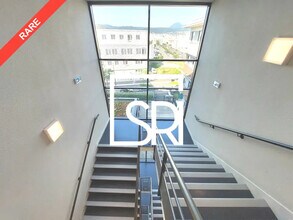 Office in Clermont-Ferrand for sale Interior Photo- Image 2 of 9