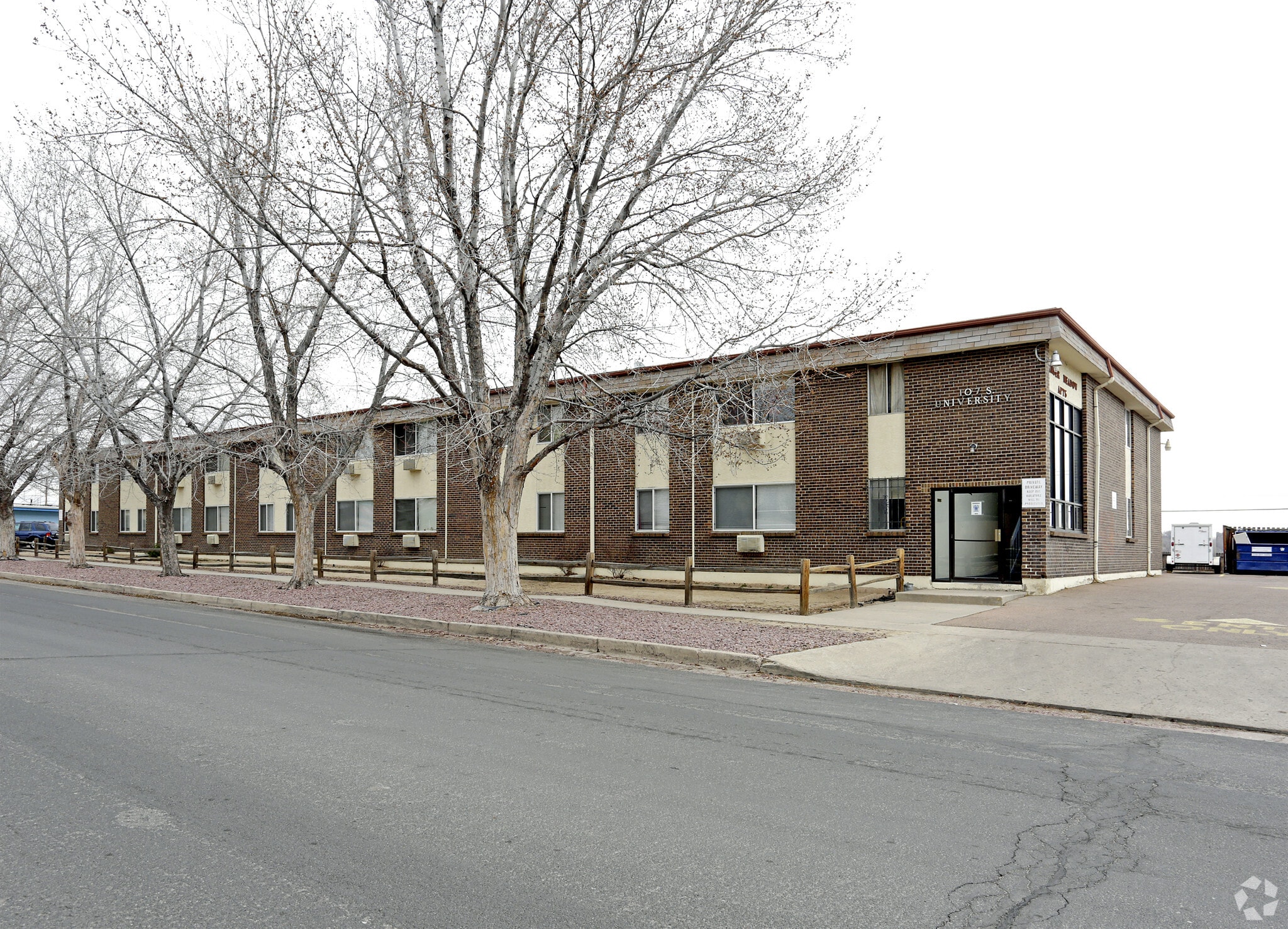 107 University Dr, Colorado Springs, CO for sale Primary Photo- Image 1 of 4