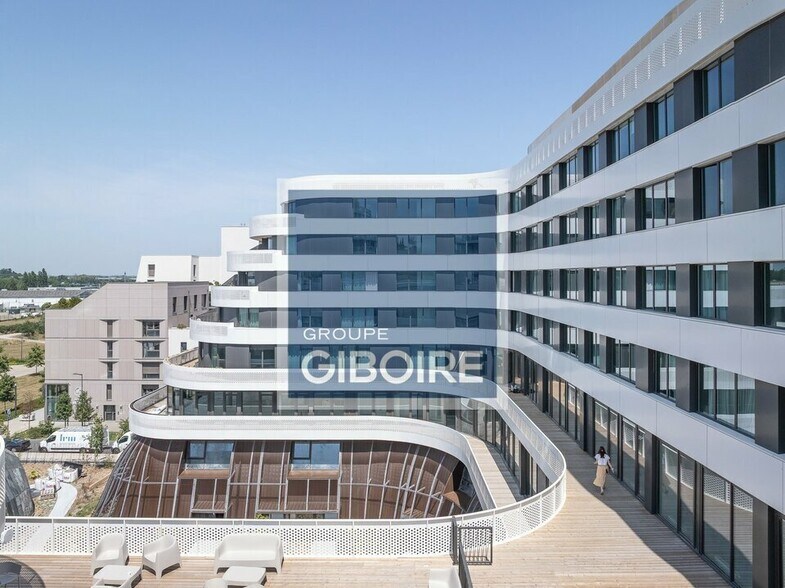 8 Rue René Rouchy, Angers à louer - Photo du bâtiment - Image 3 de 8