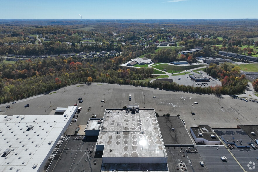 100 Mall Dr, Steubenville, OH for lease - Aerial - Image 2 of 28