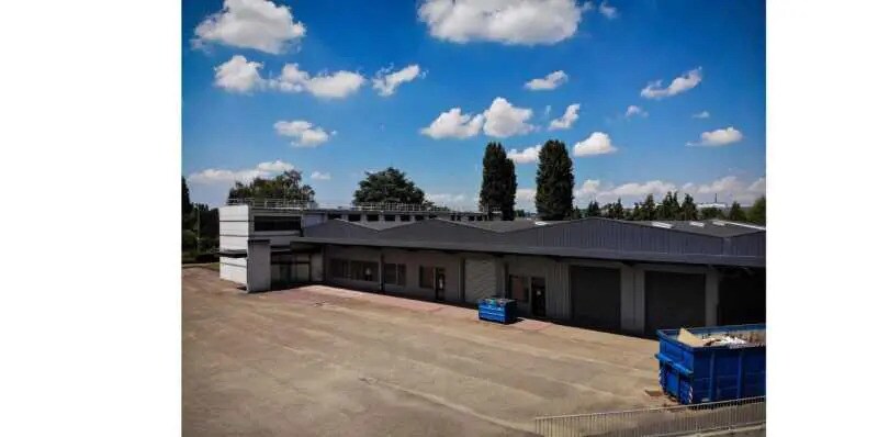 Bureau dans Sotteville-lès-Rouen à louer - Photo du bâtiment - Image 2 de 2