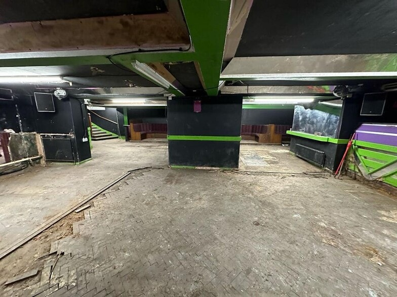 113-115 Seaside Rd, Eastbourne for sale - Building Photo - Image 3 of 53