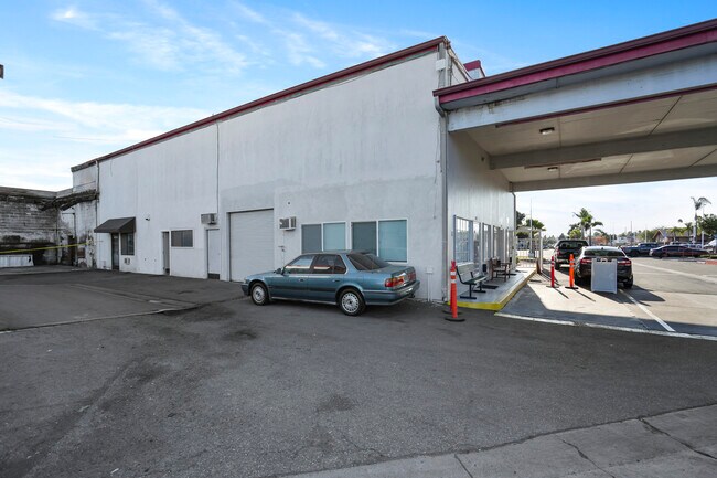 Plus de détails pour 19232 Beach Blvd, Huntington Beach, CA - Industriel à louer
