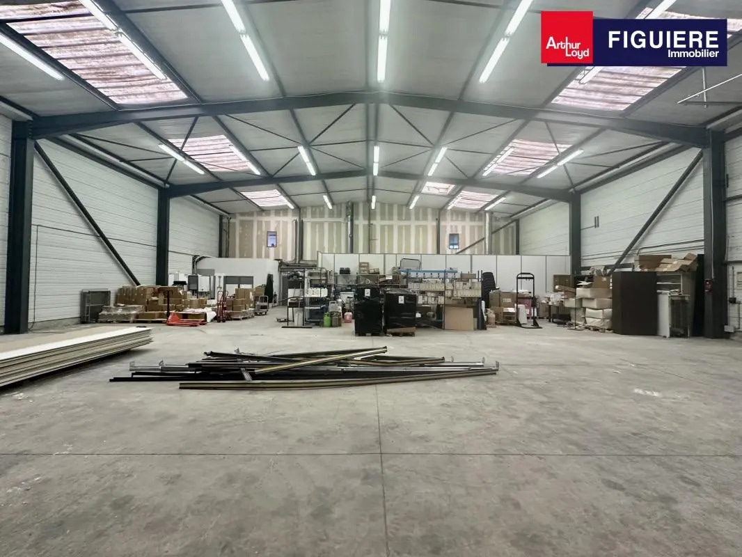 12 Allée Des Informaticiens, Aix-en-Provence à louer Photo du bâtiment- Image 1 de 2