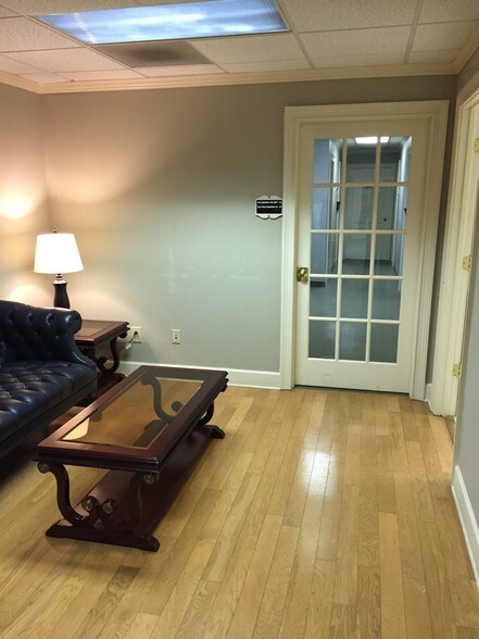 4243 Dunwoody Club Dr, Dunwoody, GA à louer - Photo intérieure - Image 3 de 5