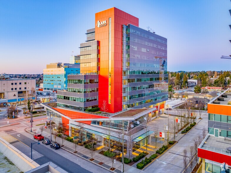 13737 96 Ave, Surrey, BC à louer - Photo du bâtiment - Image 2 de 22