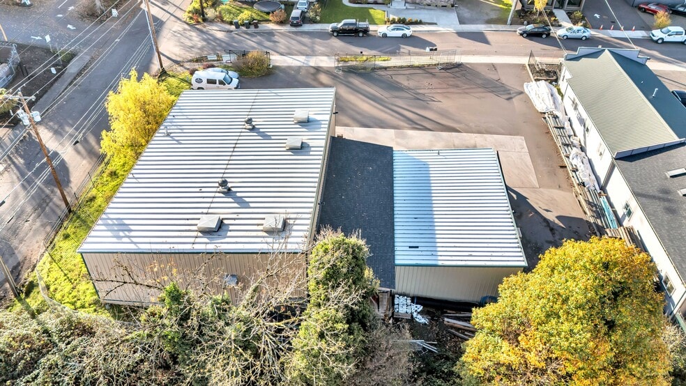 15464 SE 94th Ave, Clackamas, OR for sale - Building Photo - Image 3 of 44