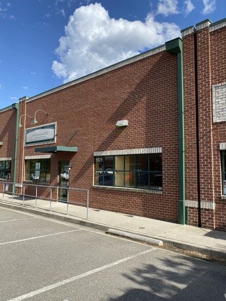 5925 School Ave, Richmond, VA for lease - Primary Photo - Image 1 of 9