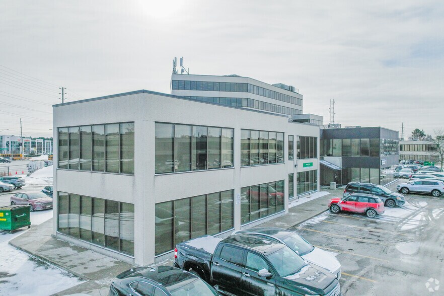 610 Alden Rd, Markham, ON à louer - Photo du bâtiment - Image 3 de 3
