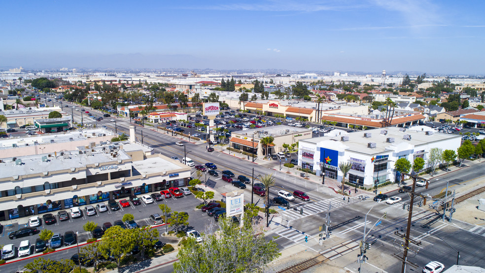 6000-6054 Pacific Blvd, Huntington Park, CA for lease - Building Photo - Image 2 of 3