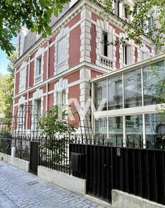 Plus de détails pour Bureau à vendre