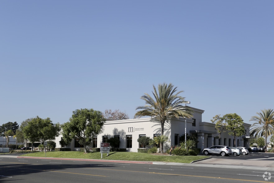 250 Baker St E, Costa Mesa, CA for lease - Building Photo - Image 3 of 4