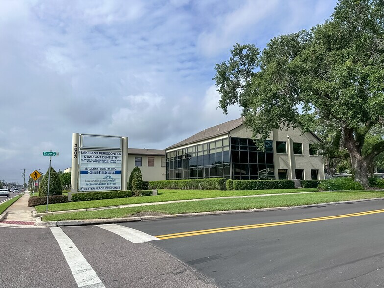 3003 S Florida Ave, Lakeland, FL à louer - Photo du bâtiment - Image 2 de 18