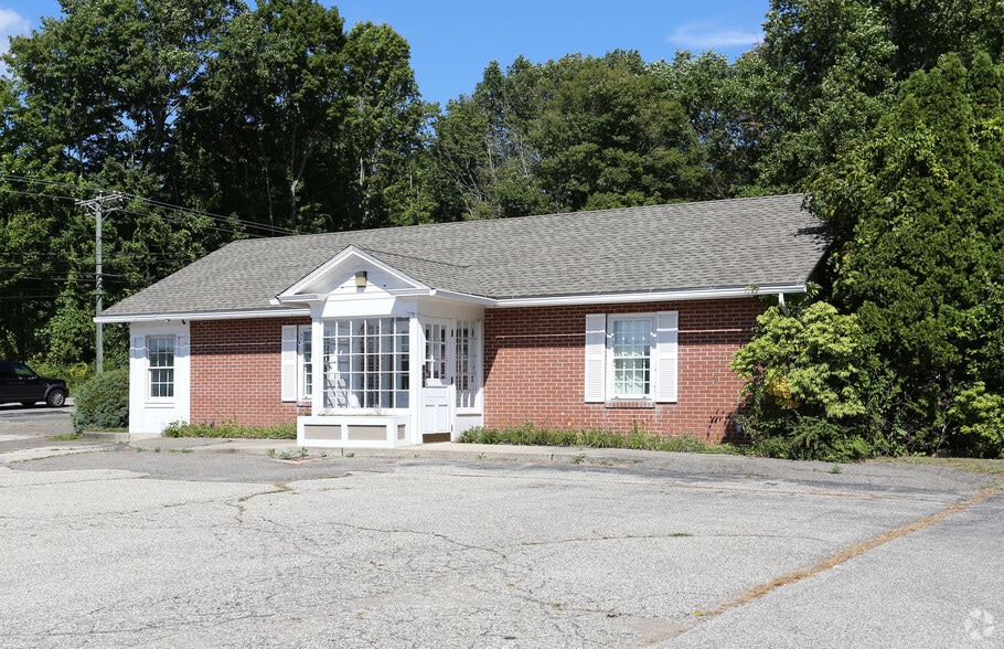 650 Middle Tpke, Storrs Mansfield, CT for lease - Primary Photo - Image 1 of 15