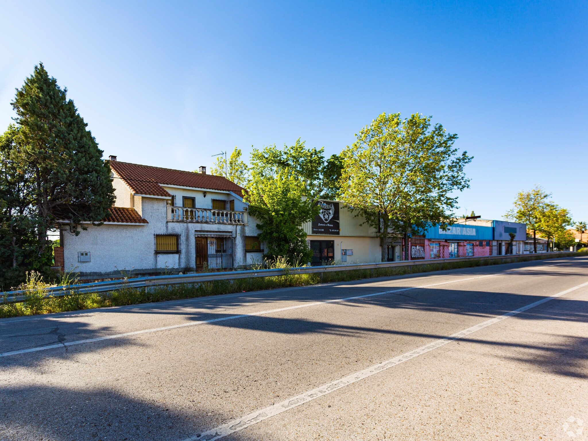 Retail in Griñón, Madrid for lease Building Photo- Image 1 of 4