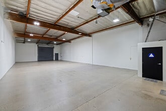 15131-15151 Goldenwest Cir, Westminster, CA à louer Photo intérieure- Image 1 de 9