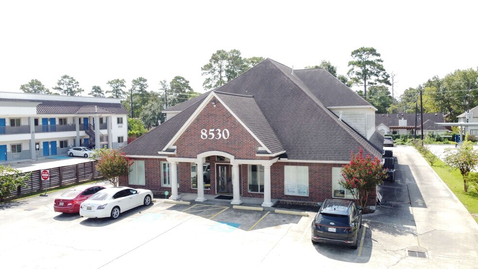 8530 E FM 1960, Humble, TX à vendre - Photo du bâtiment - Image 2 de 11