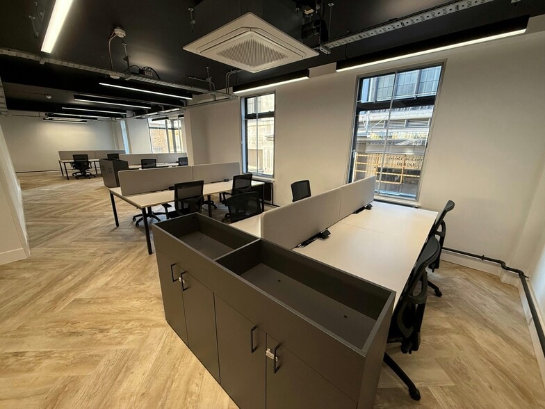 15-17 Young St, London for lease - Building Photo - Image 3 of 17