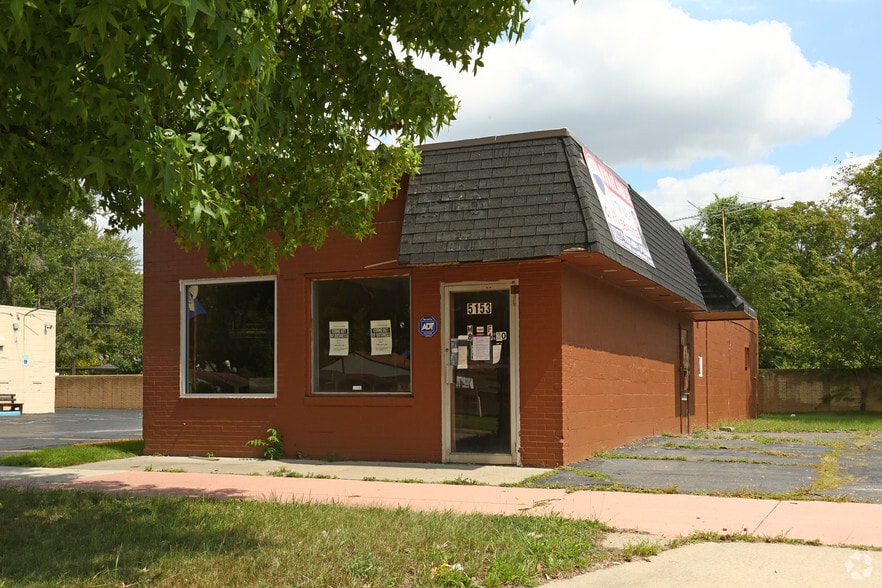 5153 S Beech Daly St, Dearborn Heights, MI for lease - Primary Photo - Image 1 of 7