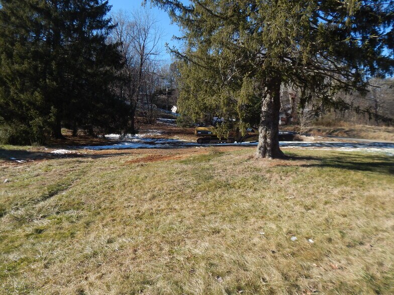 9 Chaparral Dr, Sylva, NC for sale - Primary Photo - Image 1 of 10