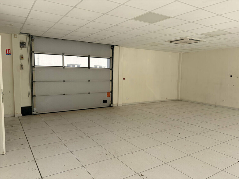 1 Boulevard De L'Europe, Haguenau for lease - Interior Photo - Image 3 of 11