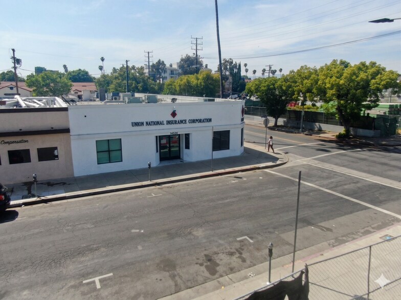14554-14560 Friar St, Van Nuys, CA à vendre - Photo du bâtiment - Image 2 de 24
